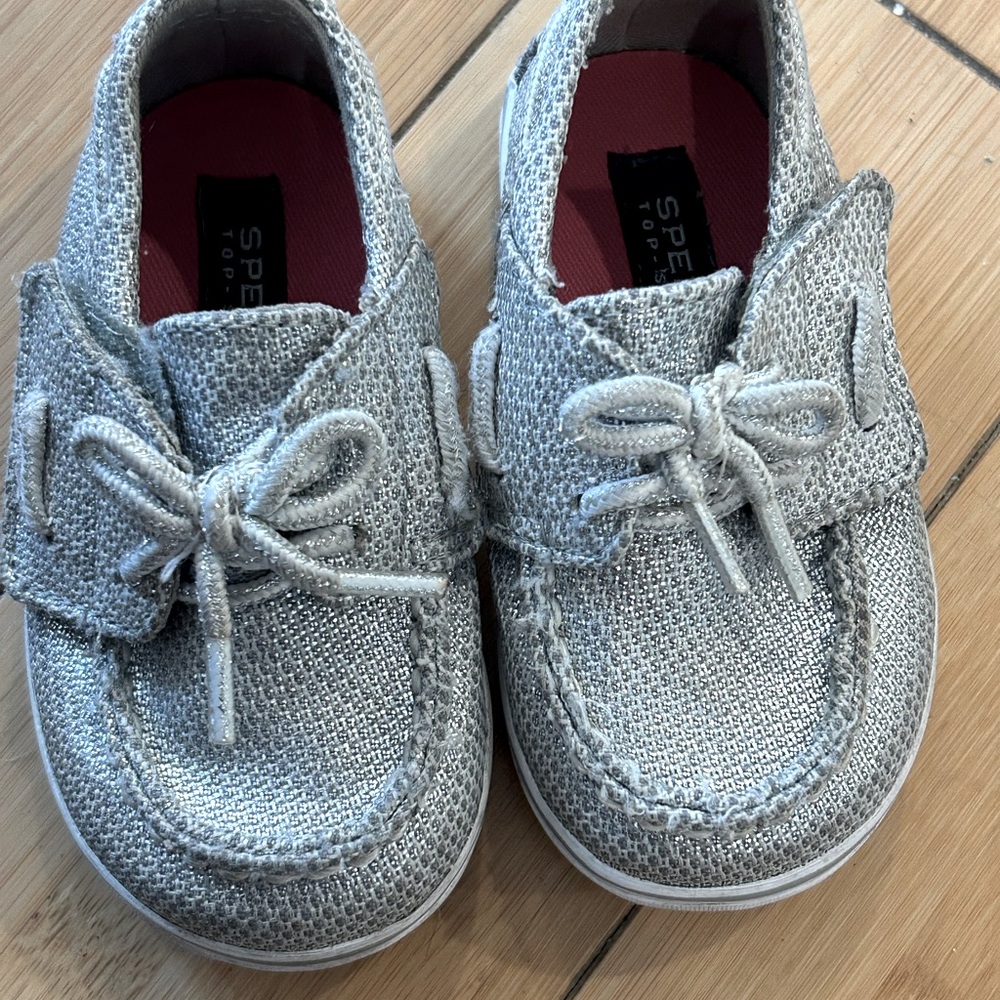 SILVER BABY GIRL SPERRYS